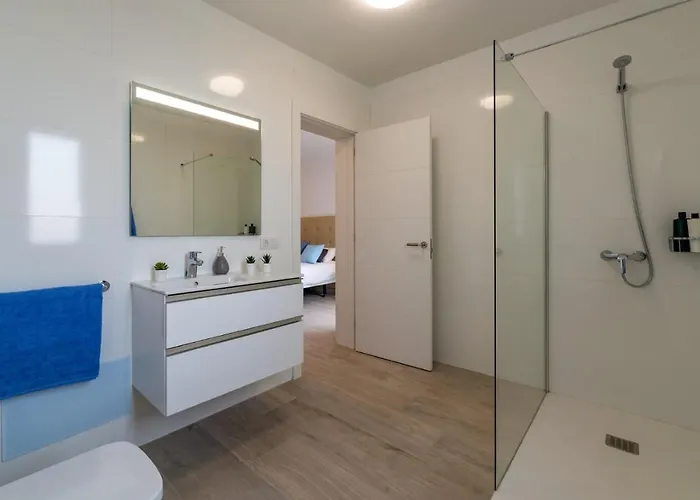 La Nueva By * Playa Blanca