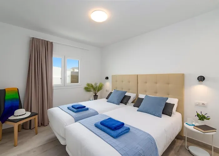 La Nueva By * Playa Blanca